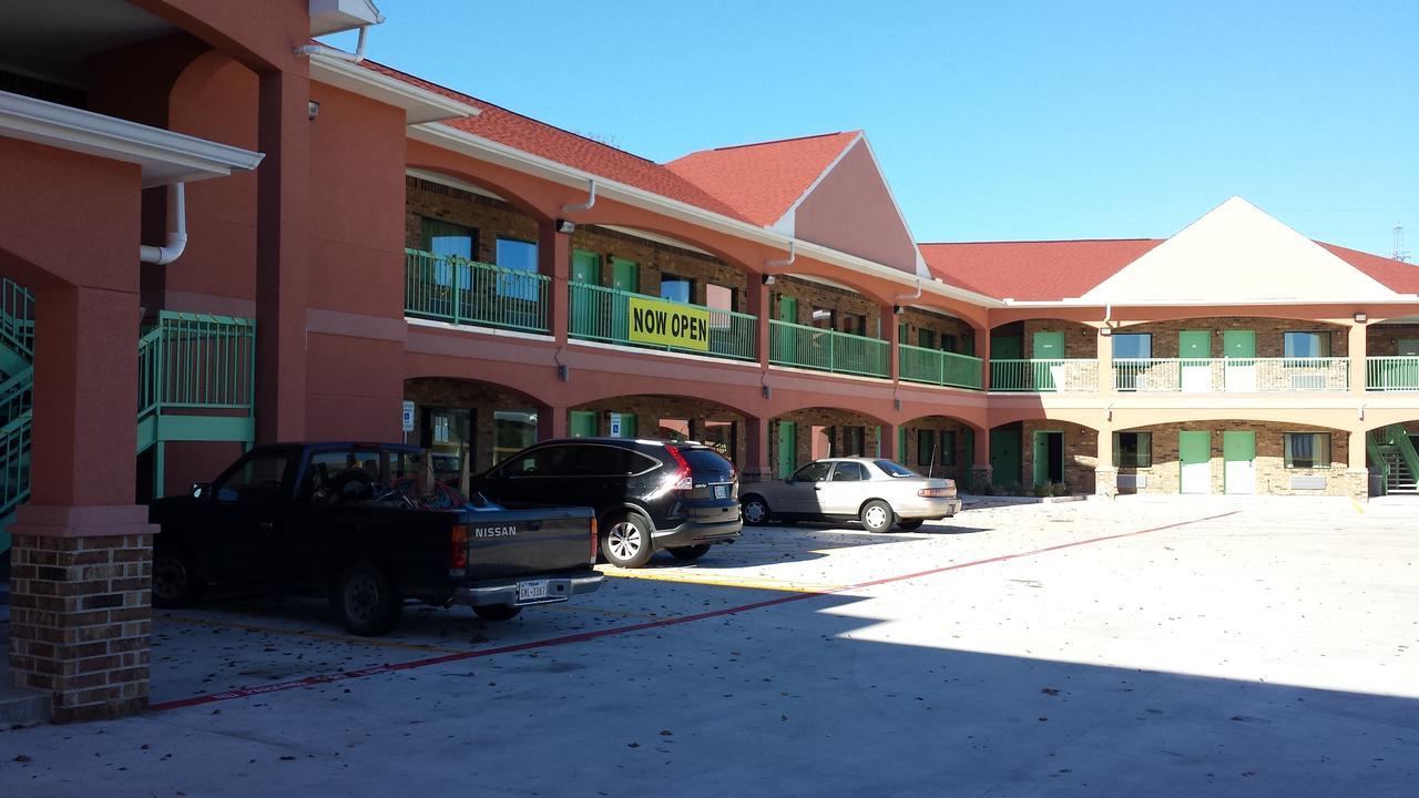 Classic Inn & Suites Humble Exterior foto